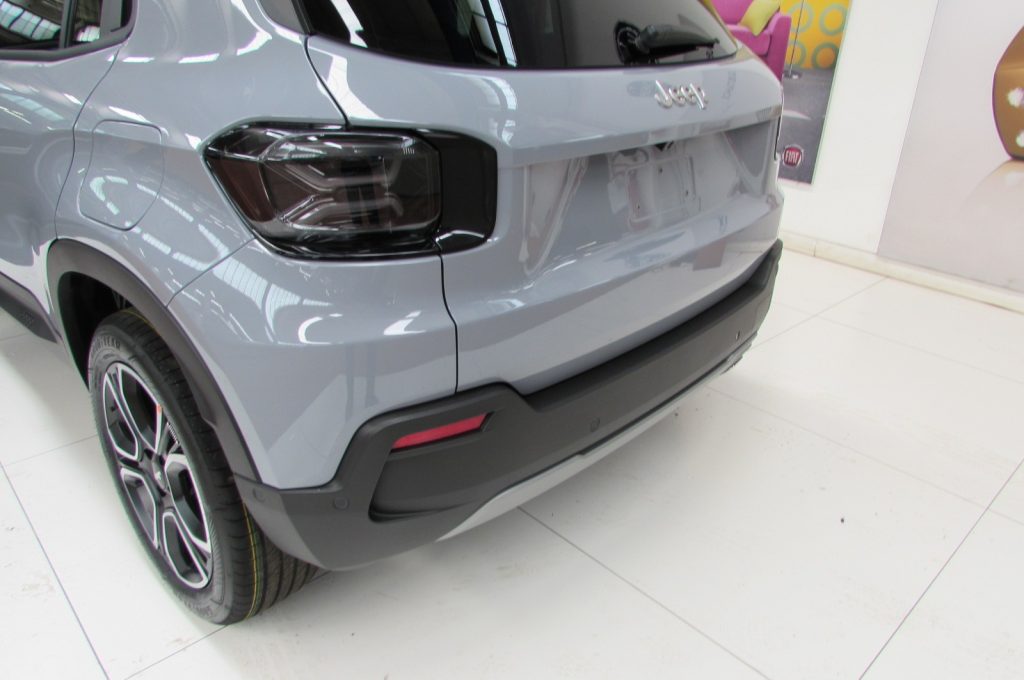 JEEP Avenger 1.2 Turbo 110 CV MHEV Summit KMZERO - 16