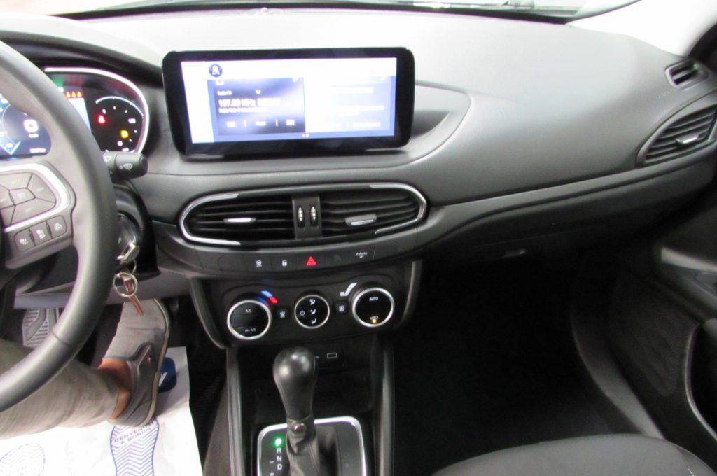 FIAT Tipo 1.5 t4 hybrid Cross 130cv dct 5 porte HB - 12