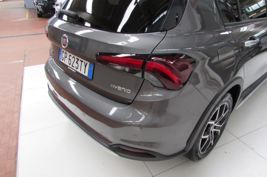 FIAT Tipo 1.5 t4 hybrid Cross 130cv dct 5 porte HB - 15