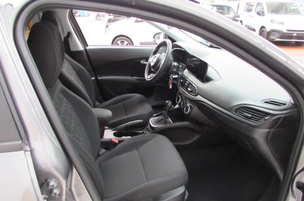 FIAT Tipo 1.5 t4 hybrid Cross 130cv dct 5 porte HB - 16