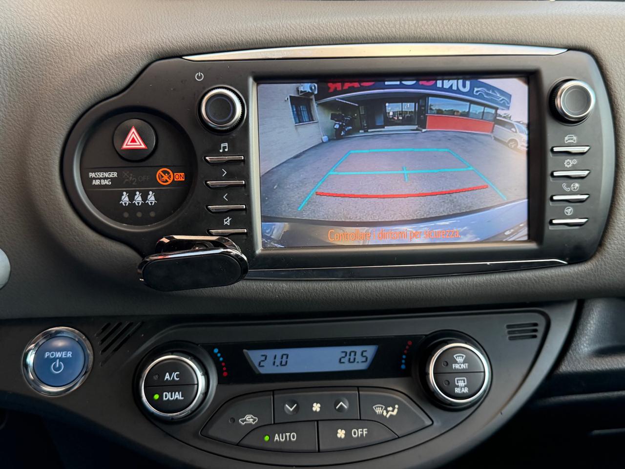 TOYOTA Yaris 1.5 Hybrid 5 porte Active (NESSUN VINCOLO) - 12