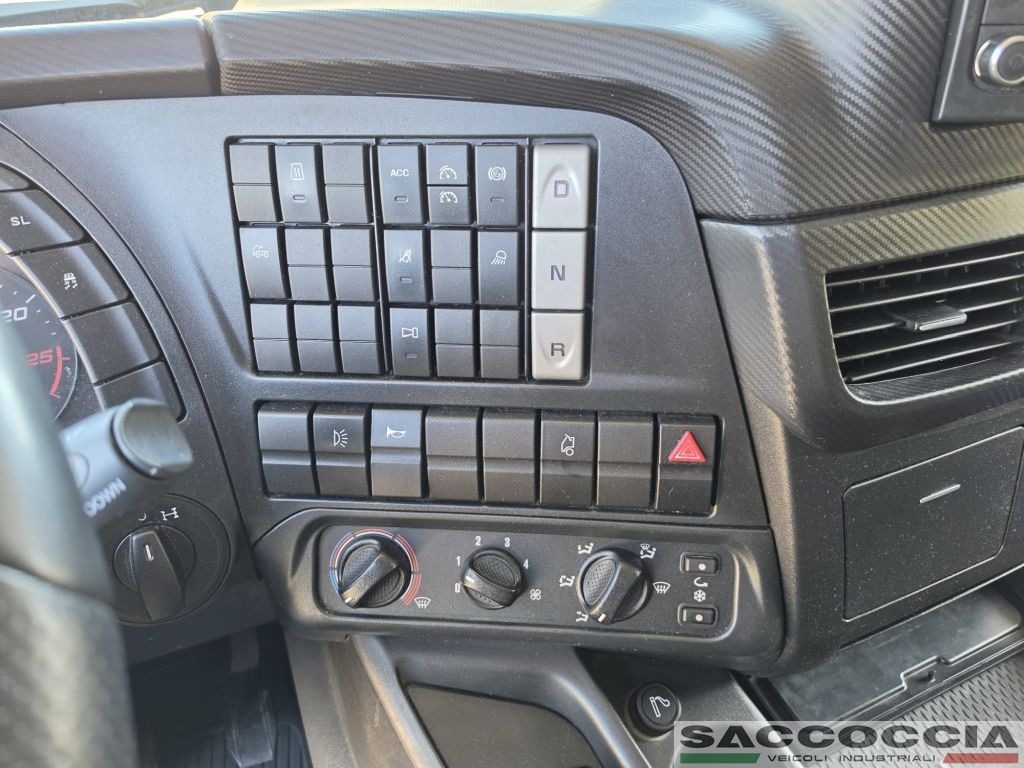 IVECO STRALIS AT 190S42 P E6 CENTINATO 7,30 m - 12