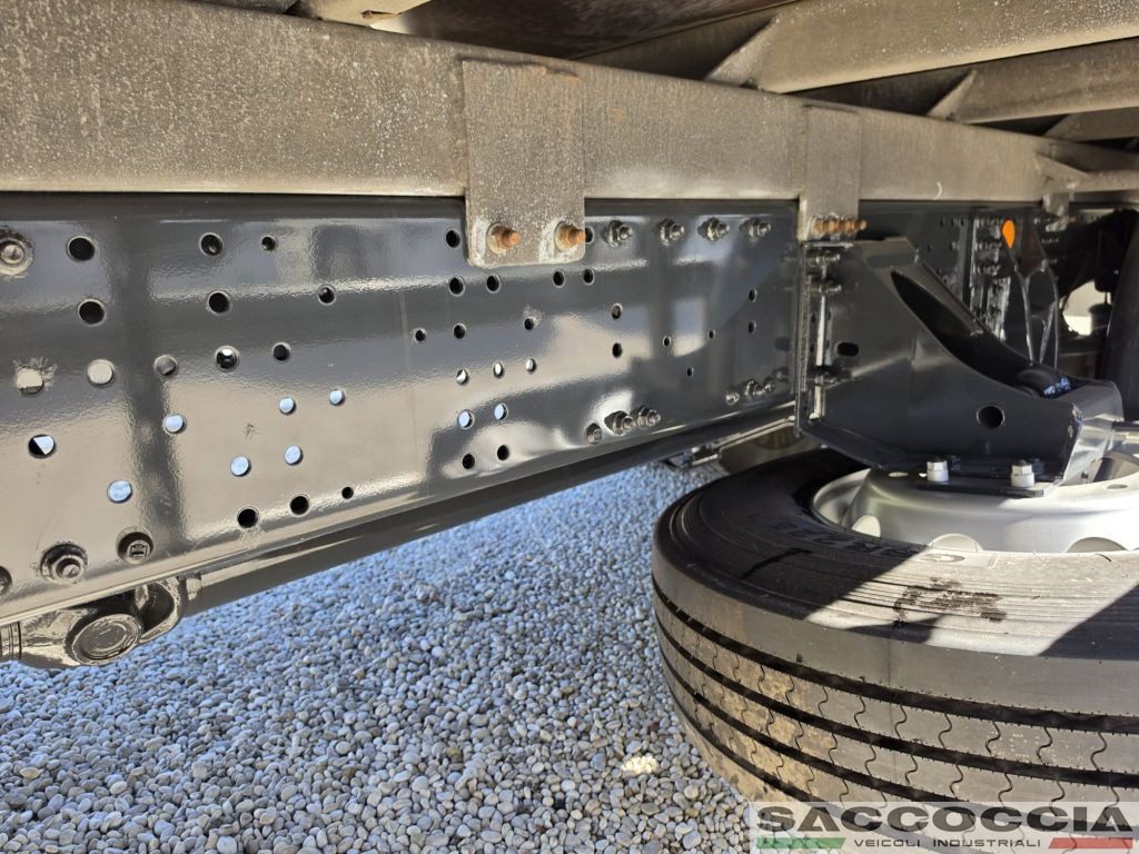 IVECO STRALIS AT 190S42 P E6 CENTINATO 7,30 m - 21