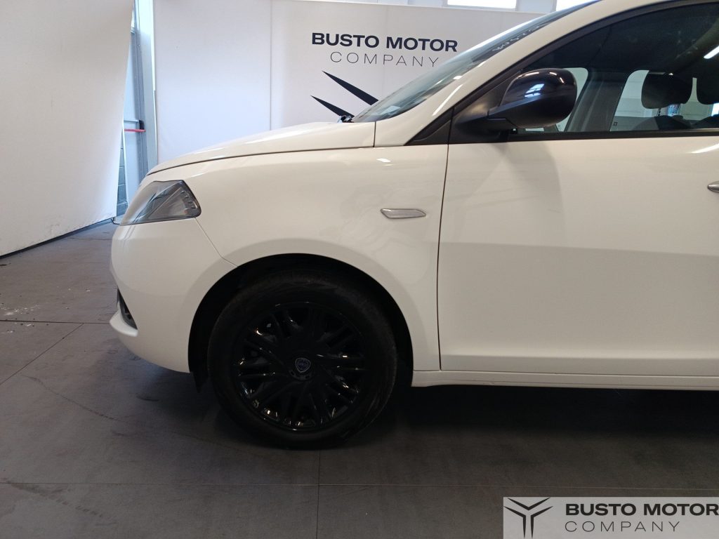 LANCIA Ypsilon Ypsilon 1.0 firefly hybrid Gold Plus s&s 70cv - 7