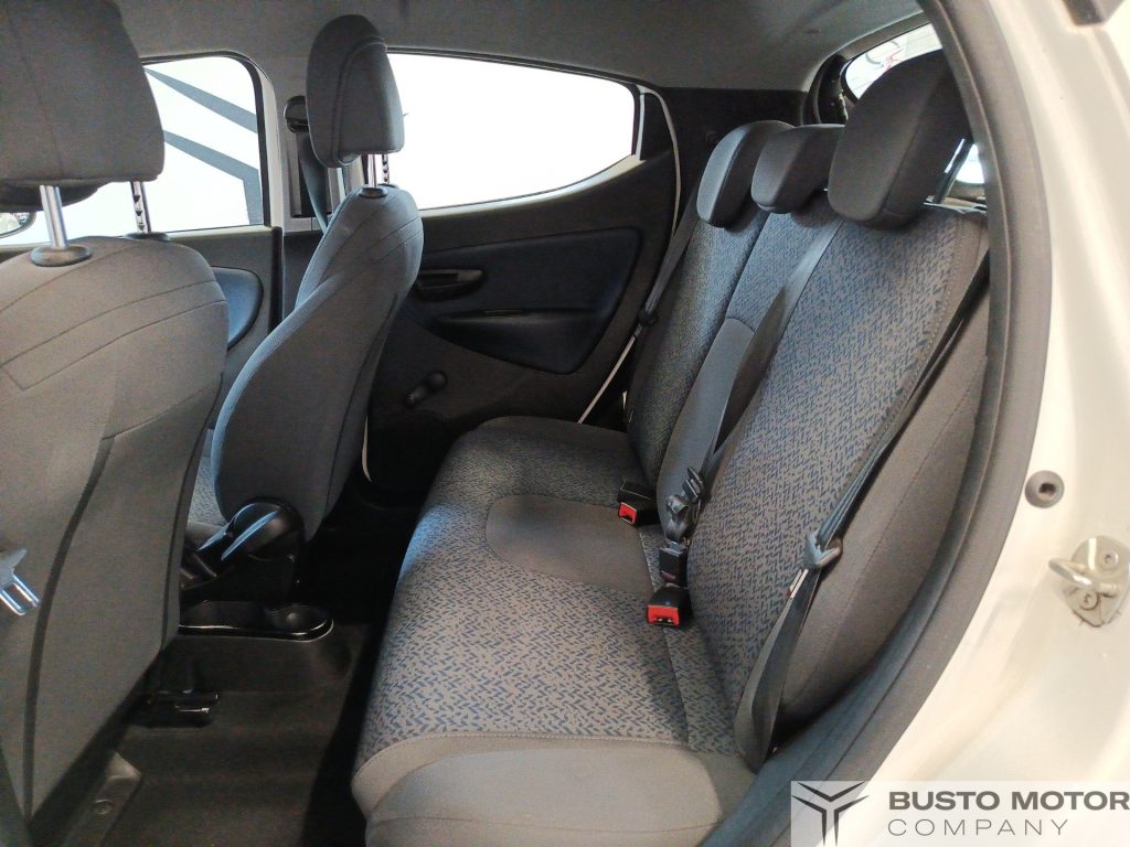 LANCIA Ypsilon Ypsilon 1.0 firefly hybrid Gold Plus s&s 70cv - 9