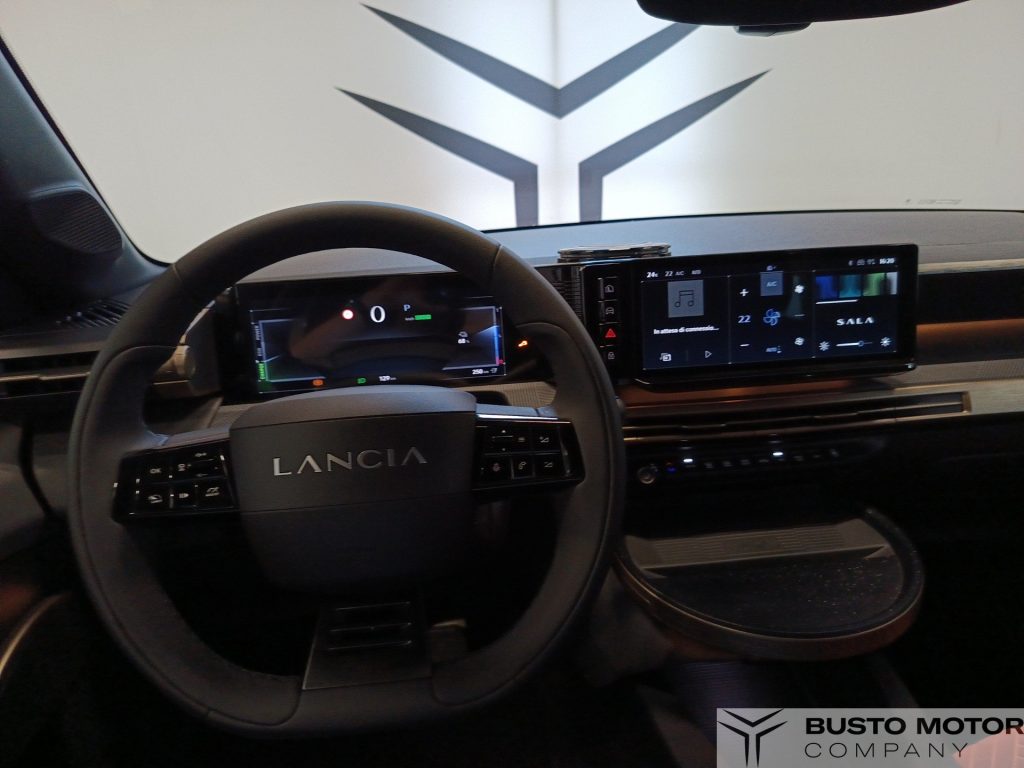 LANCIA Ypsilon Elettrica Elettrico 156cv LX - 11