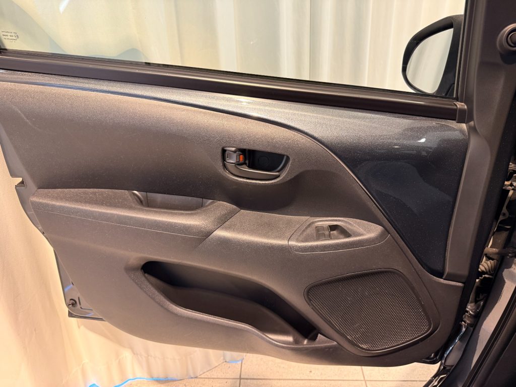 PEUGEOT 108 VTi Active Radio Clima - 6