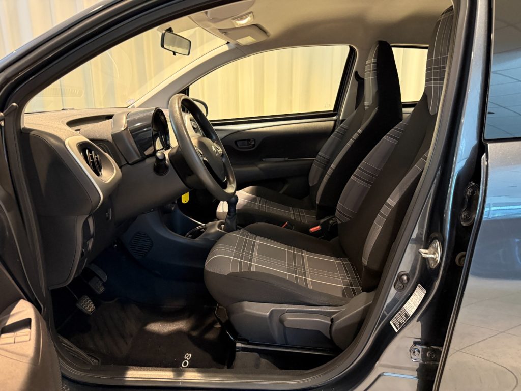 PEUGEOT 108 VTi Active Radio Clima - 4