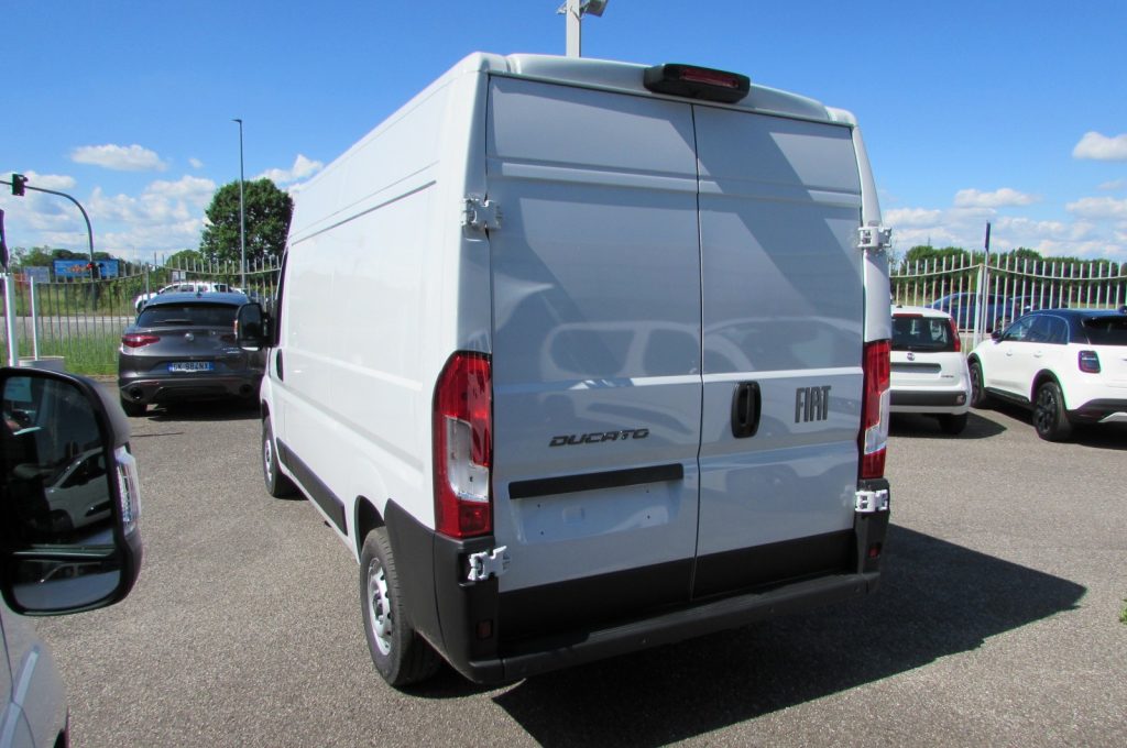 FIAT Ducato 33 2.2 Mjt 140CV PM-TA Furgone KMZERO - 4