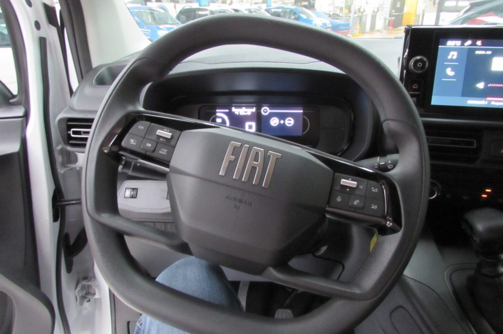 FIAT Doblo 1.5 BlueHdi 130CV PL-TN Van KMZERO - 11