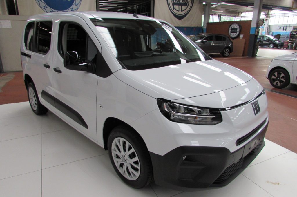 FIAT Doblo 1.5 BlueHdi 100CV Combi N1 KMZERO - 3