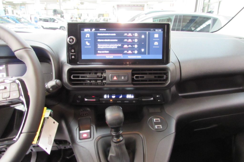 FIAT Doblo 1.5 BlueHdi 100CV Combi N1 KMZERO - 9