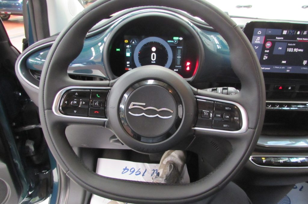 FIAT 500e Berlina 42 kWh AUTONOMIA 320Km. Blu Ocean - 12