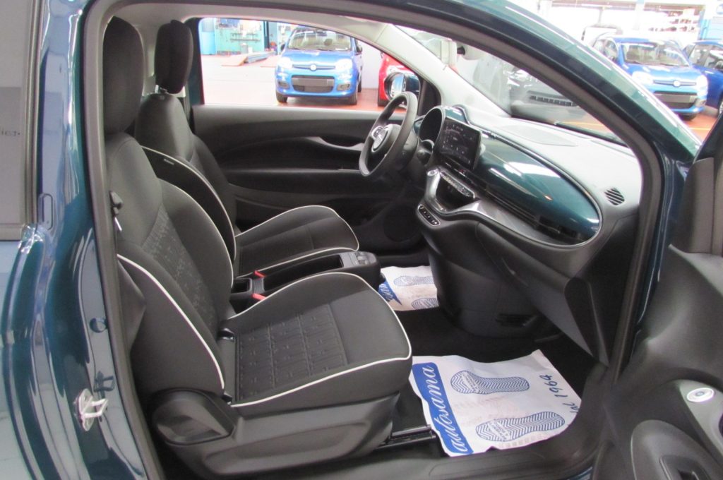 FIAT 500e Berlina 42 kWh AUTONOMIA 320Km. Blu Ocean - 13