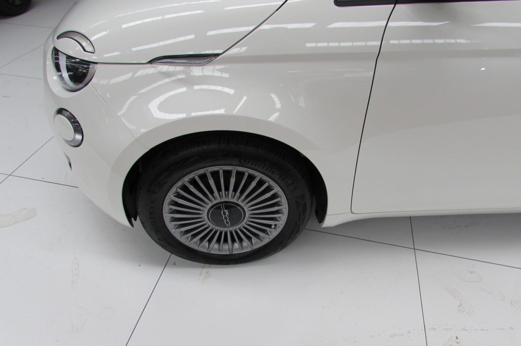 FIAT 500e Berlina 42 kWh - Km.9.940 - 6