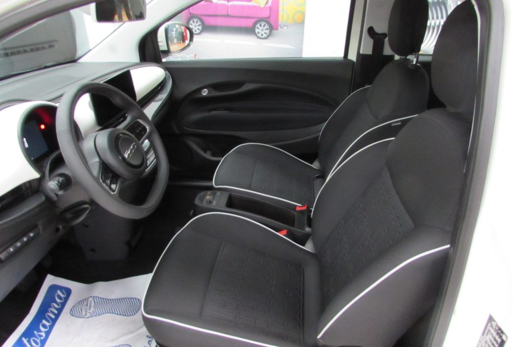 FIAT 500e Berlina 42 kWh - Km.9.940 - 7
