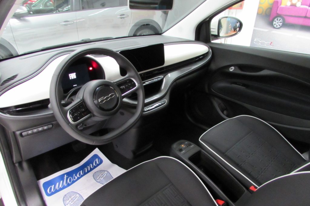 FIAT 500e Berlina 42 kWh - Km.9.940 - 8