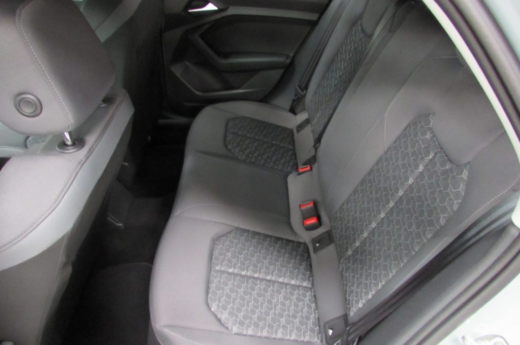 AUDI A1 SPB 30 TFSI S tronic 116cv ADRENALINE KMZERO - 13