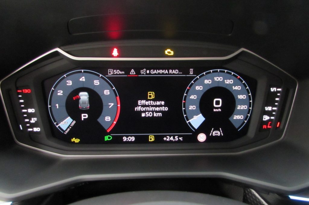 AUDI A1 SPB 30 TFSI S tronic 116cv ADRENALINE KMZERO - 9