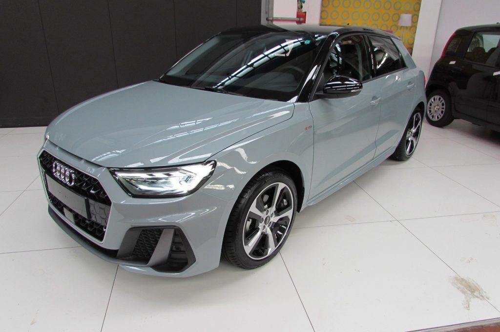 AUDI A1 SPB 30 TFSI S tronic 116cv ADRENALINE KMZERO - 2