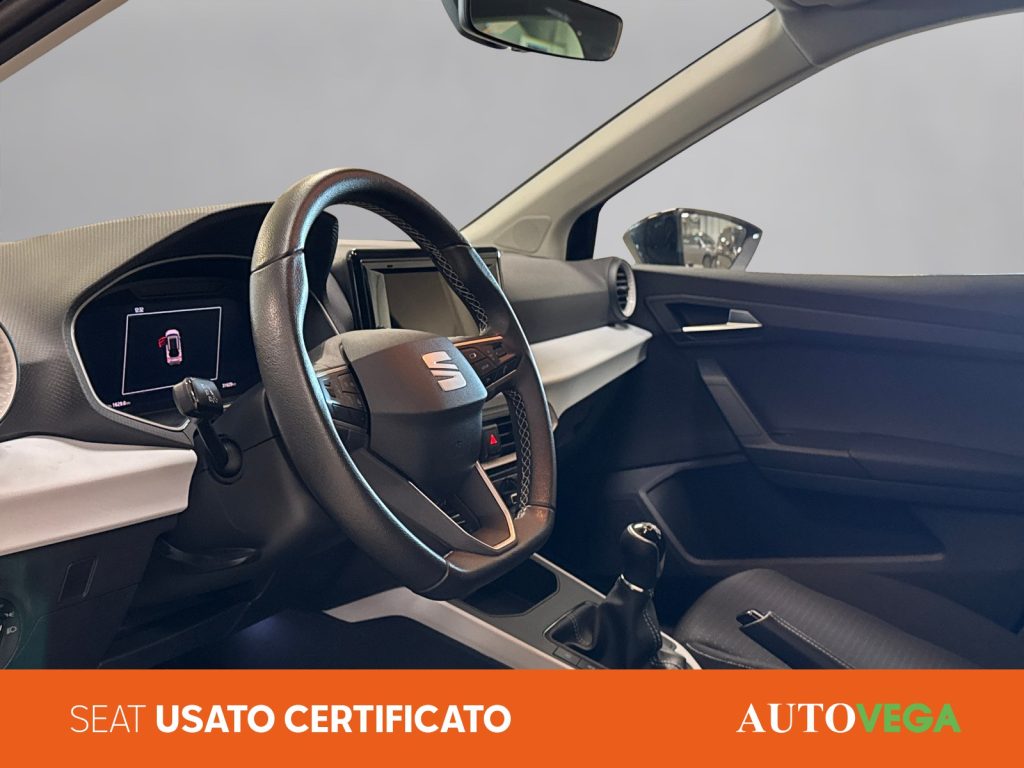 SEAT Arona 1.0 ecotsi black edition 95cv - 7