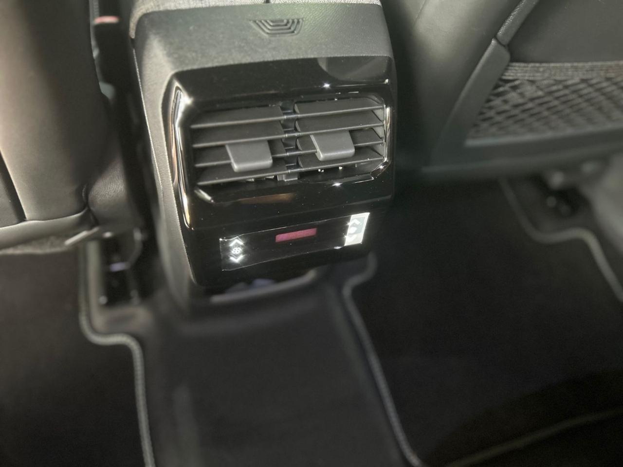 PEUGEOT 5008 Hybrid 145 e-DCS6 GT - 7
