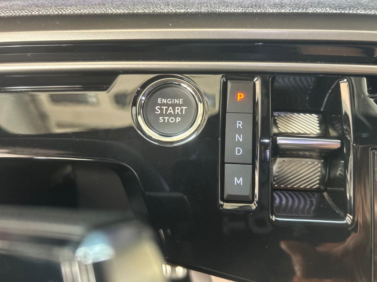 PEUGEOT 5008 Hybrid 145 e-DCS6 GT - 11
