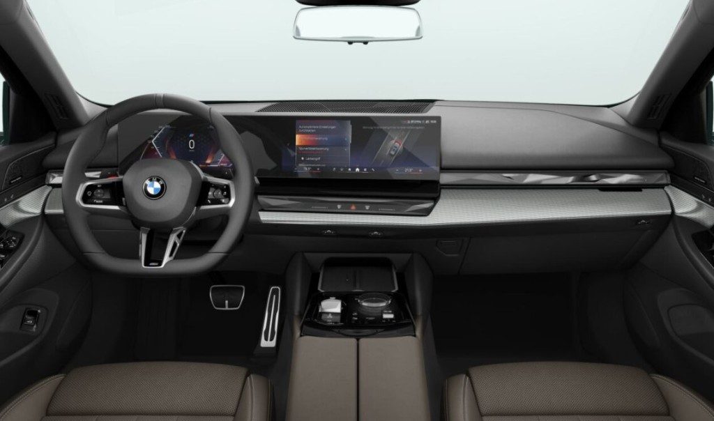 BMW 520 i 48V sDrive Touring Msport - 4