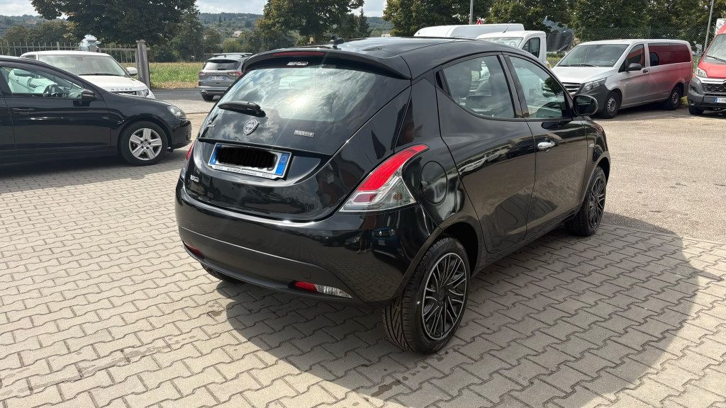LANCIA Ypsilon 1.0 FireFly 5 porte S&S Hybrid Silver Plus OK NEOP - 3