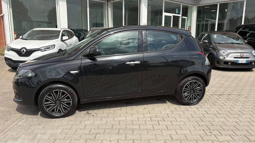 LANCIA Ypsilon 1.0 FireFly 5 porte S&S Hybrid Silver Plus OK NEOP - 5