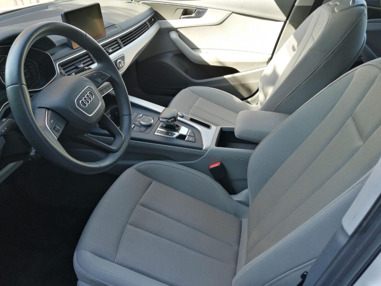 AUDI A4 Avant 35 TDI S tronic S line edition - 12
