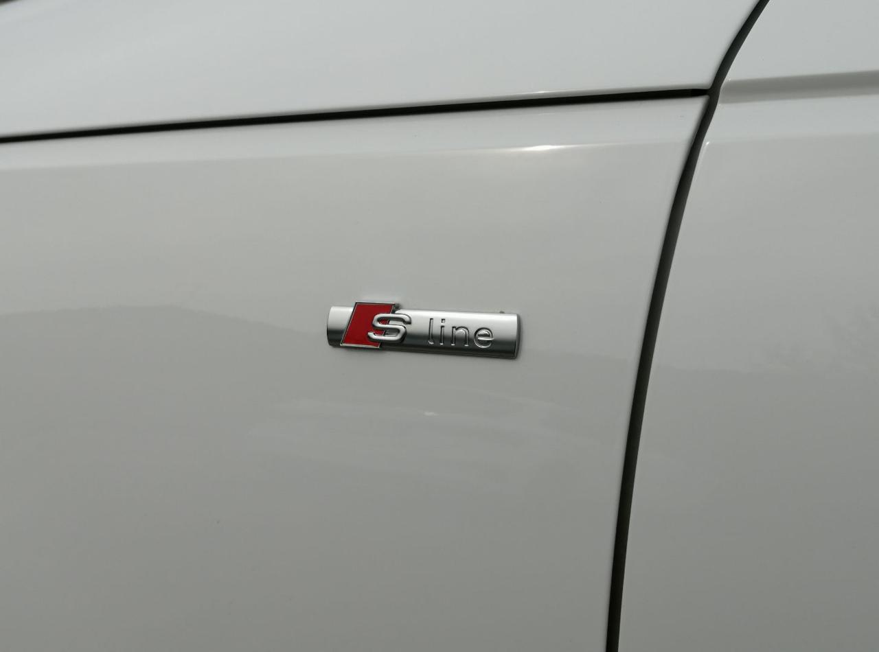AUDI A4 Avant 35 TDI S tronic S line edition - 11
