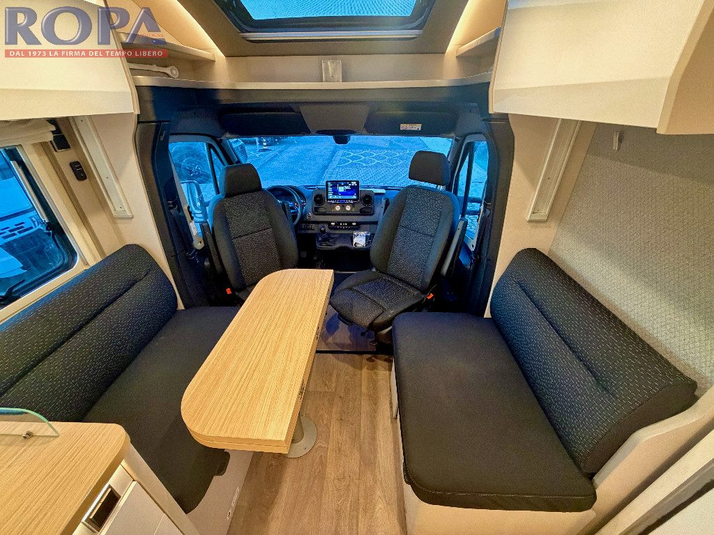 TRAMP S T 695