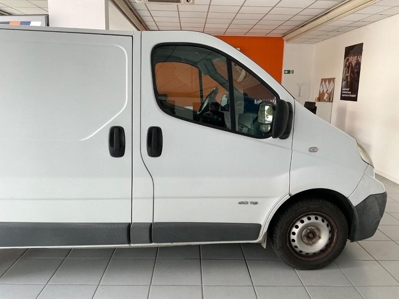 NISSAN Primastar V27 2.0 dCi 115CV Kasten L1H1 2.7t - 5