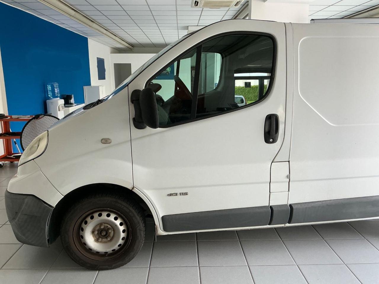 NISSAN Primastar V27 2.0 dCi 115CV Kasten L1H1 2.7t - 2