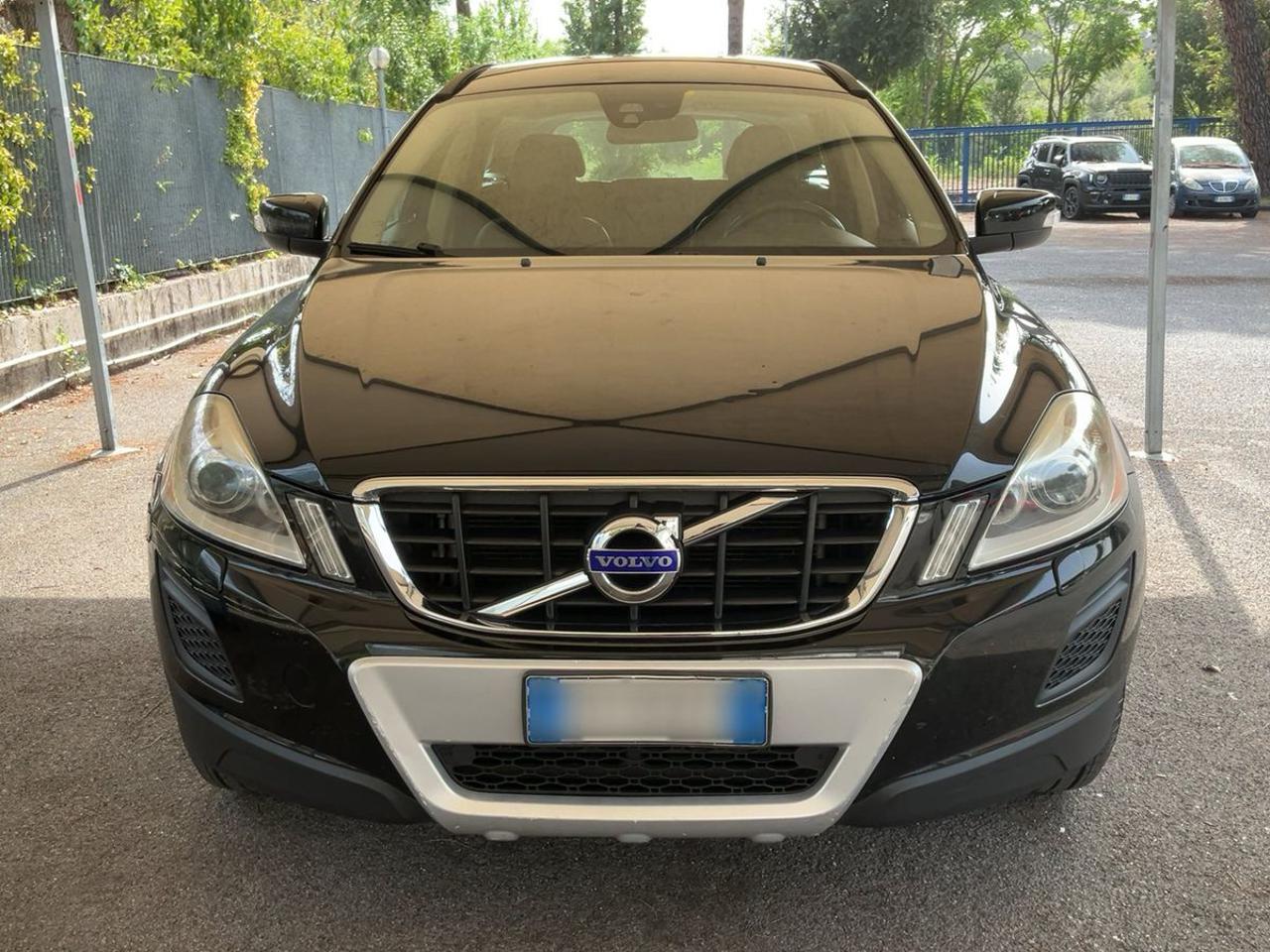 VOLVO XC60 D4 Geartronic Momentum - 2