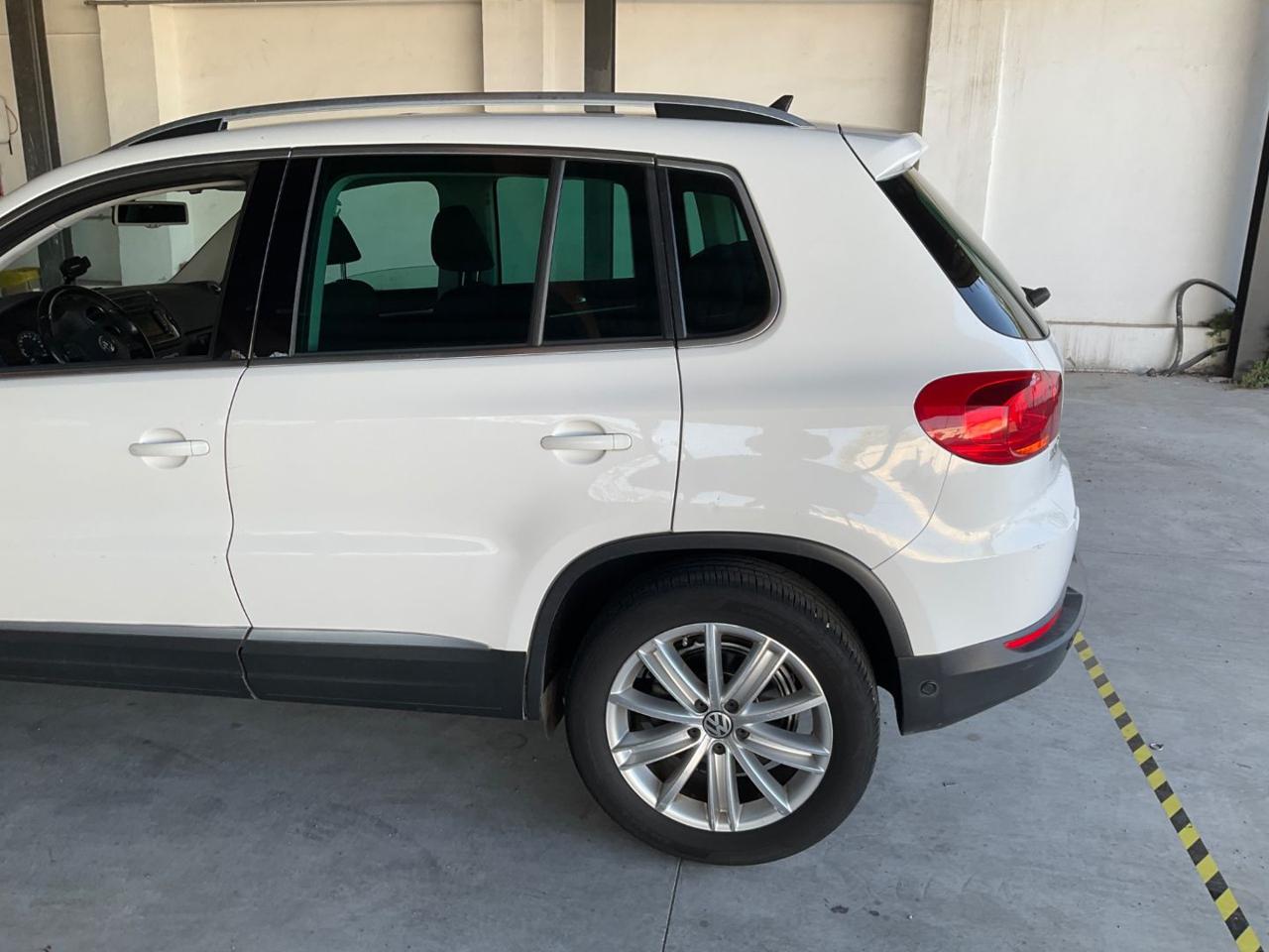 VOLKSWAGEN Tiguan 2.0 TDI Plus 140 CV Sport & Style BlueMotion Tech. - 4
