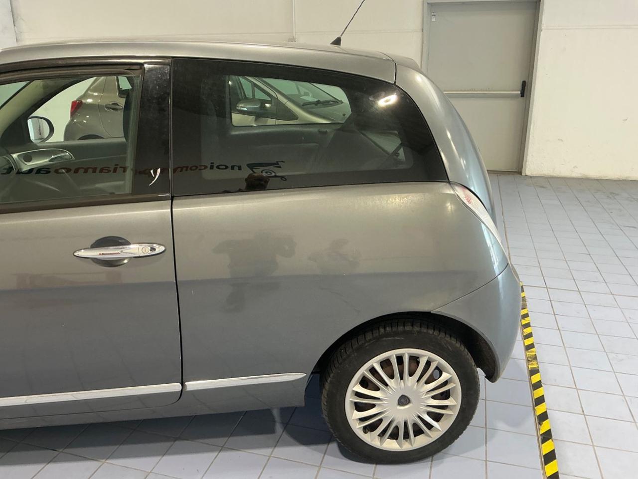 LANCIA Ypsilon 1.2 69 CV Unyca - 8
