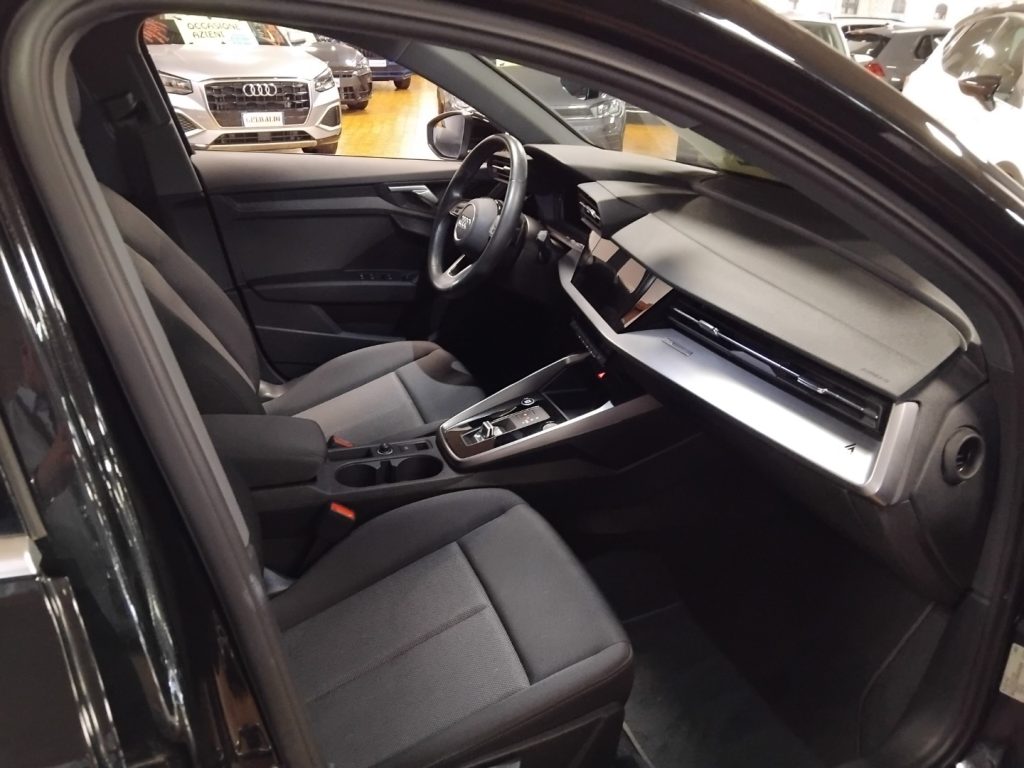 AUDI A3 SB 40 e-tron S tr. S-LINE EDIT PLUG IN GRIM.SP.DAY - 12