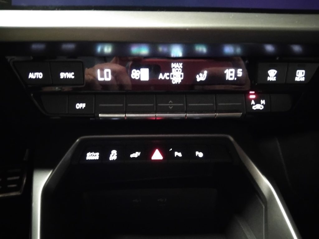 AUDI A3 SB 40 e-tron S tr. S-LINE EDIT PLUG IN GRIM.SP.DAY - 25