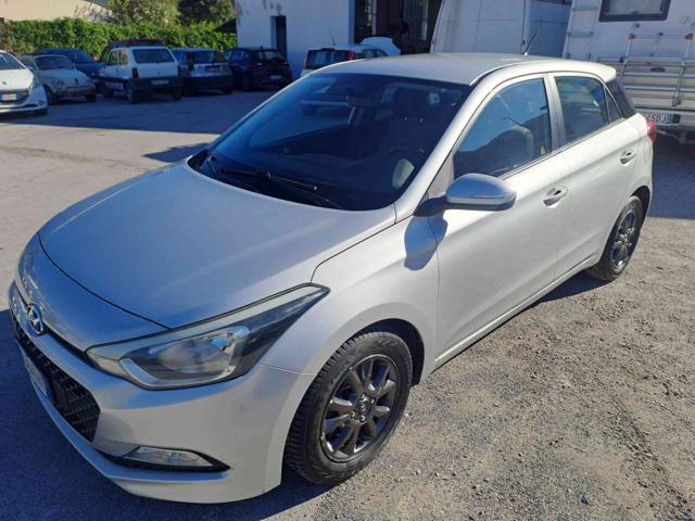 HYUNDAI i20 Grigio metallizzato