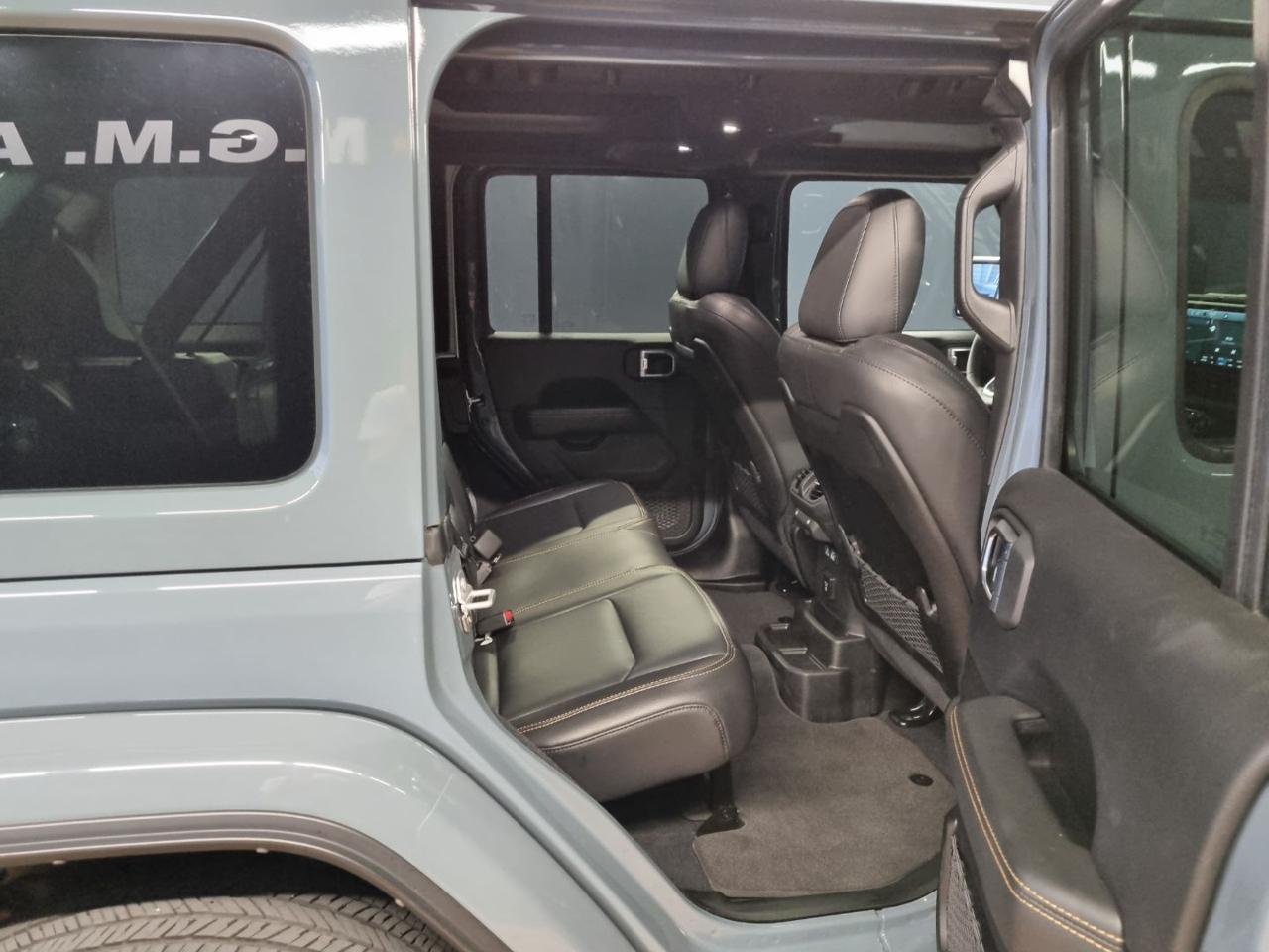 JEEP Wrangler Unlimited 2.0 Turbo Sahara - 21