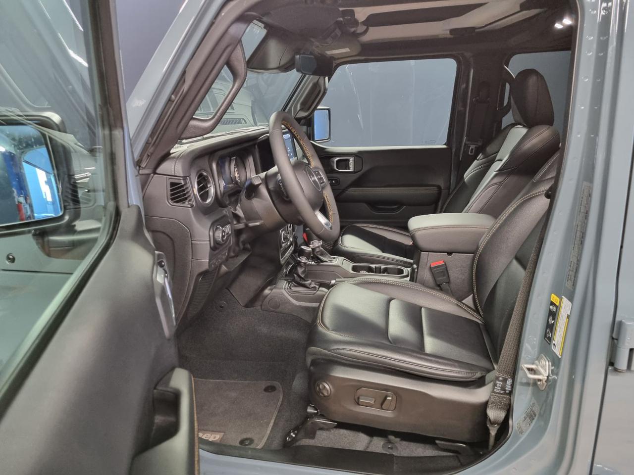 JEEP Wrangler Unlimited 2.0 Turbo Sahara - 11