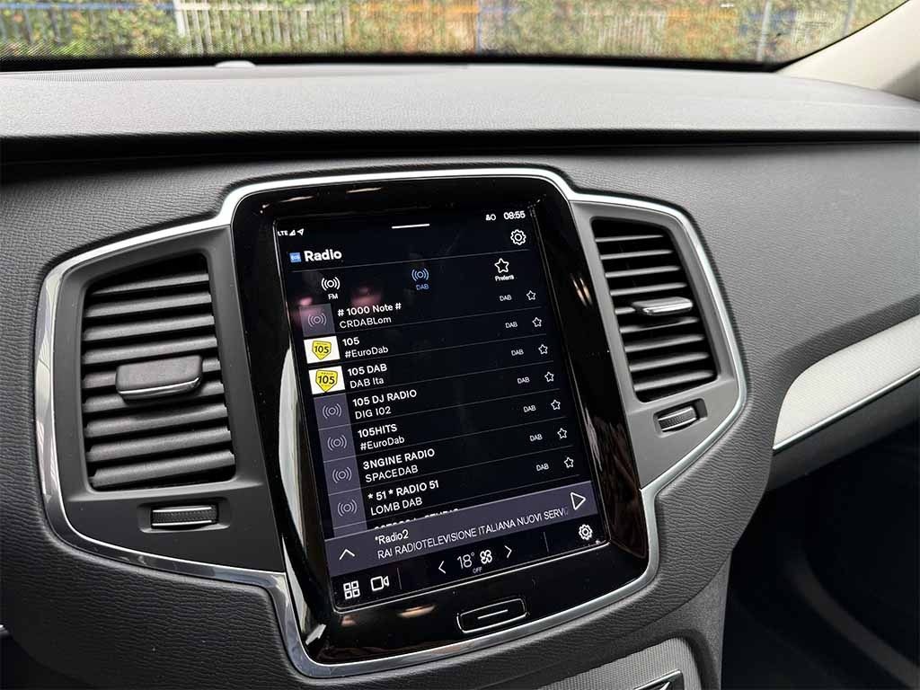 VOLVO XC90 2.0 b5 Core awd 7 POSTI PREZZO REALE IVA ESPOSTA - 17