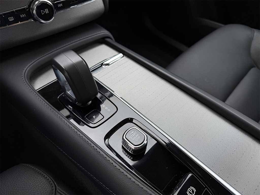 VOLVO XC90 2.0 b5 Core awd 7 POSTI PREZZO REALE IVA ESPOSTA - 15
