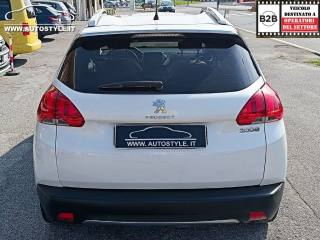 PEUGEOT 2008 1.2 82Cv Allure foto 31