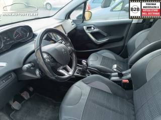 PEUGEOT 2008 1.2 82Cv Allure foto 9