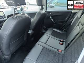 PEUGEOT 2008 1.2 82Cv Allure foto 61