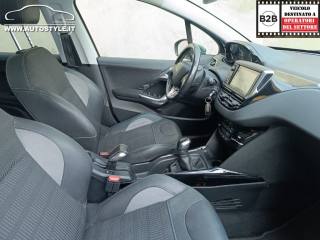 PEUGEOT 2008 1.2 82Cv Allure foto 57