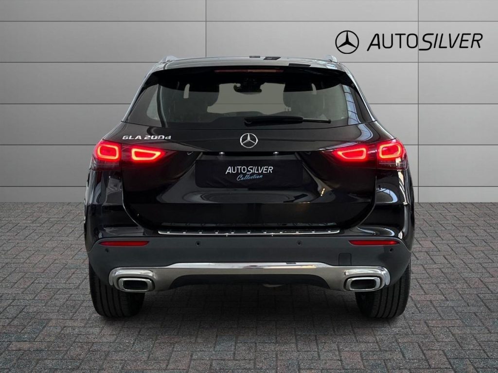 MERCEDES-BENZ GLA 200 d Automatic Sport Plus auto - 4